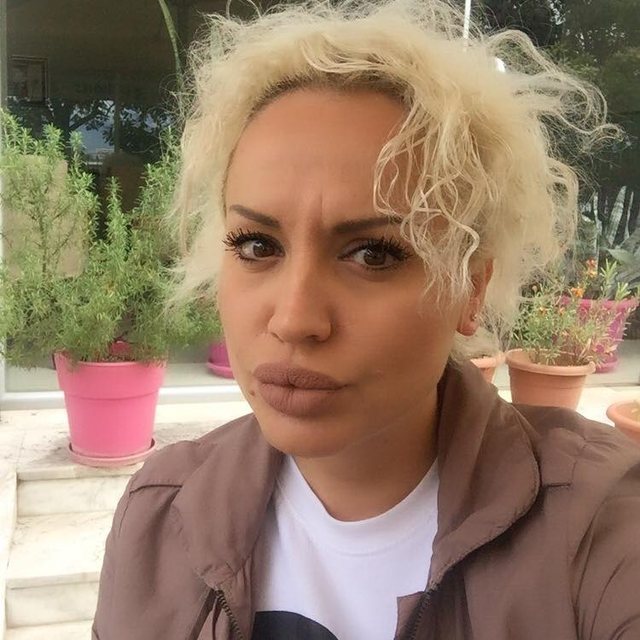 Albana Perhati
