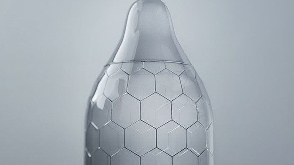 1466146464_lelo-condom-charlie2