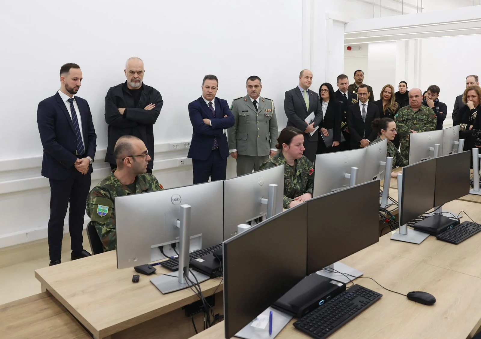 Inaugurohet Njësia Ushtarake e Sigurisë Kibernetike, Rama: Hap i madh