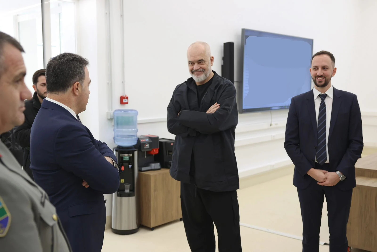 Inaugurohet Njësia Ushtarake e Sigurisë Kibernetike, Rama: Hap i madh